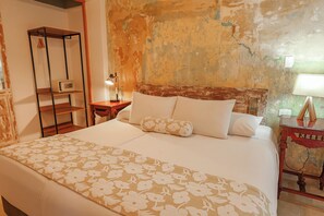 Premium bedding, down comforters, in-room safe, individually decorated