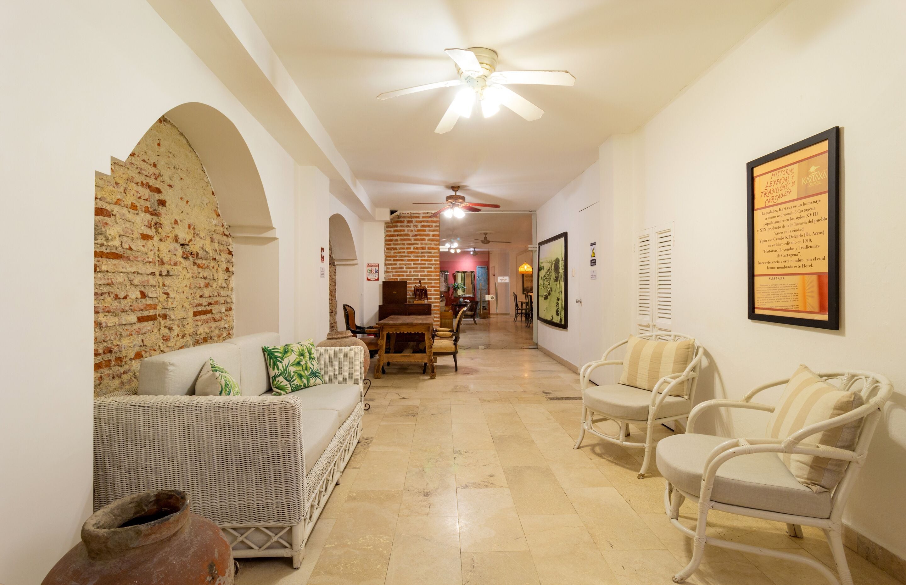 32-inch tv with cable channels