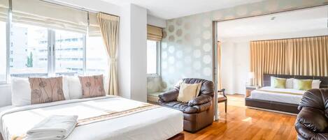 Suite Familiale, 1 chambre, cuisine, vue ville (One Bedroom Suite (checkin 8am - 8pm)) | Coin séjour