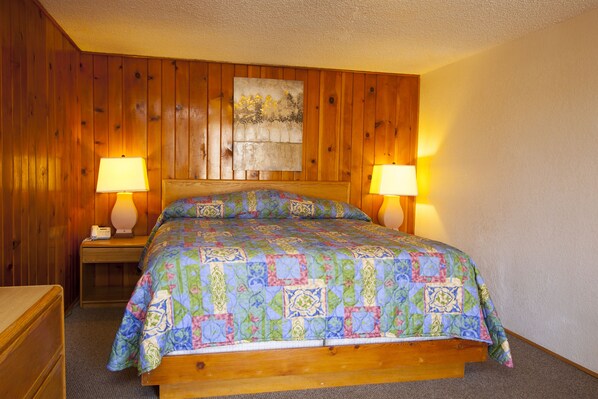 Standard Room, 1 King Bed, Dogs Permitted