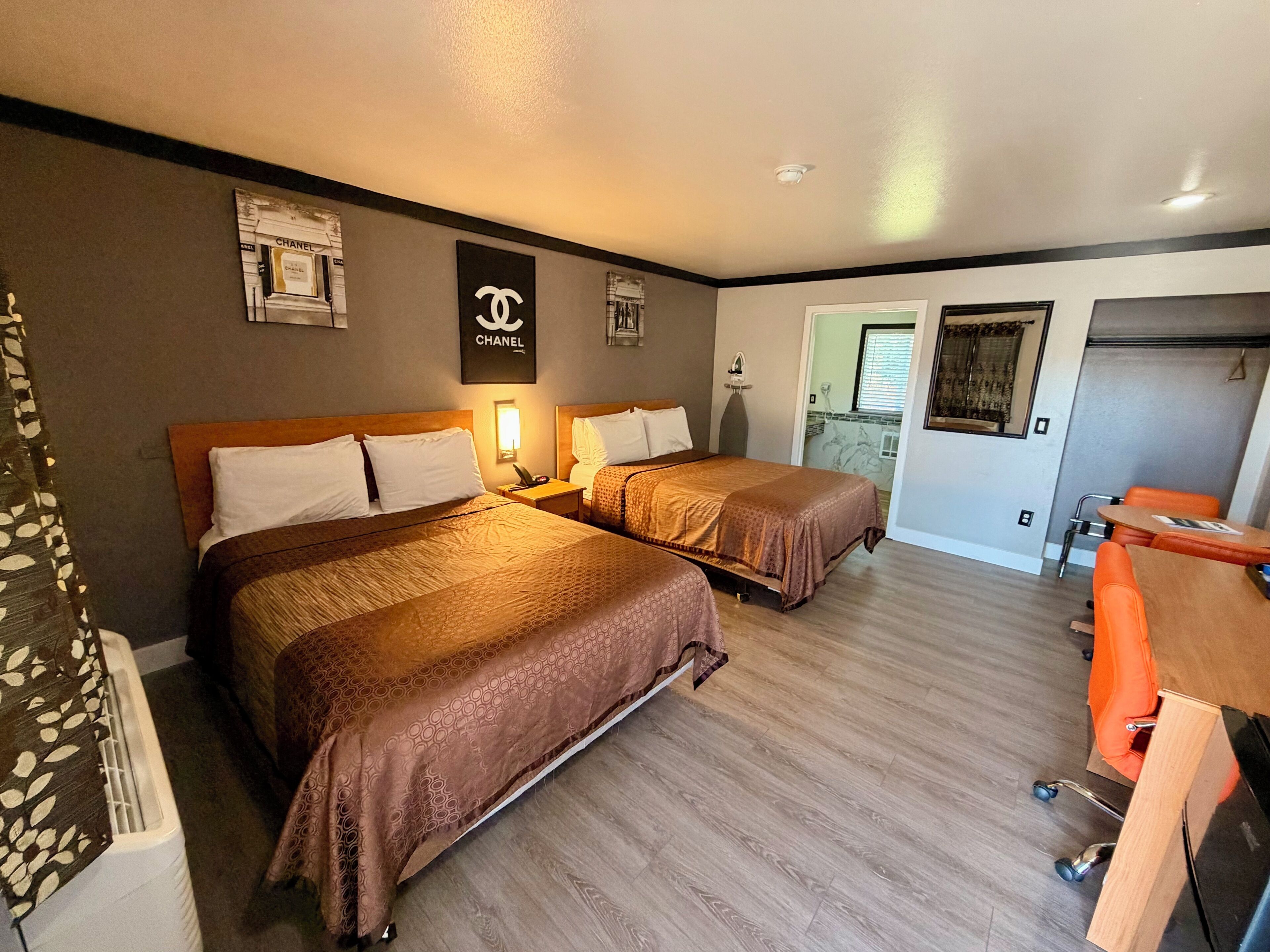 Standard Room, 2 Queen Beds, Non Smoking, Private Bathroom