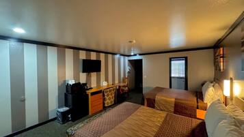 Habitación estándar, 2 camas de matrimonio, no fumadores, baño privado | Ropa de cama de alta calidad y colchones viscoelásticos