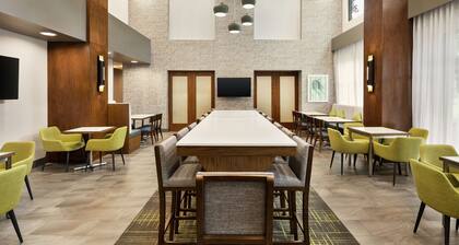 Hampton Inn & Suites Tacoma/Puyallup