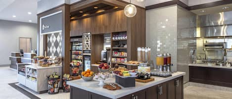 Déjeuner complet servi tous les jours en supplément