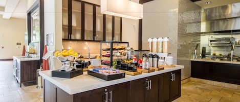 Desayuno continental todos los días (con cargo)