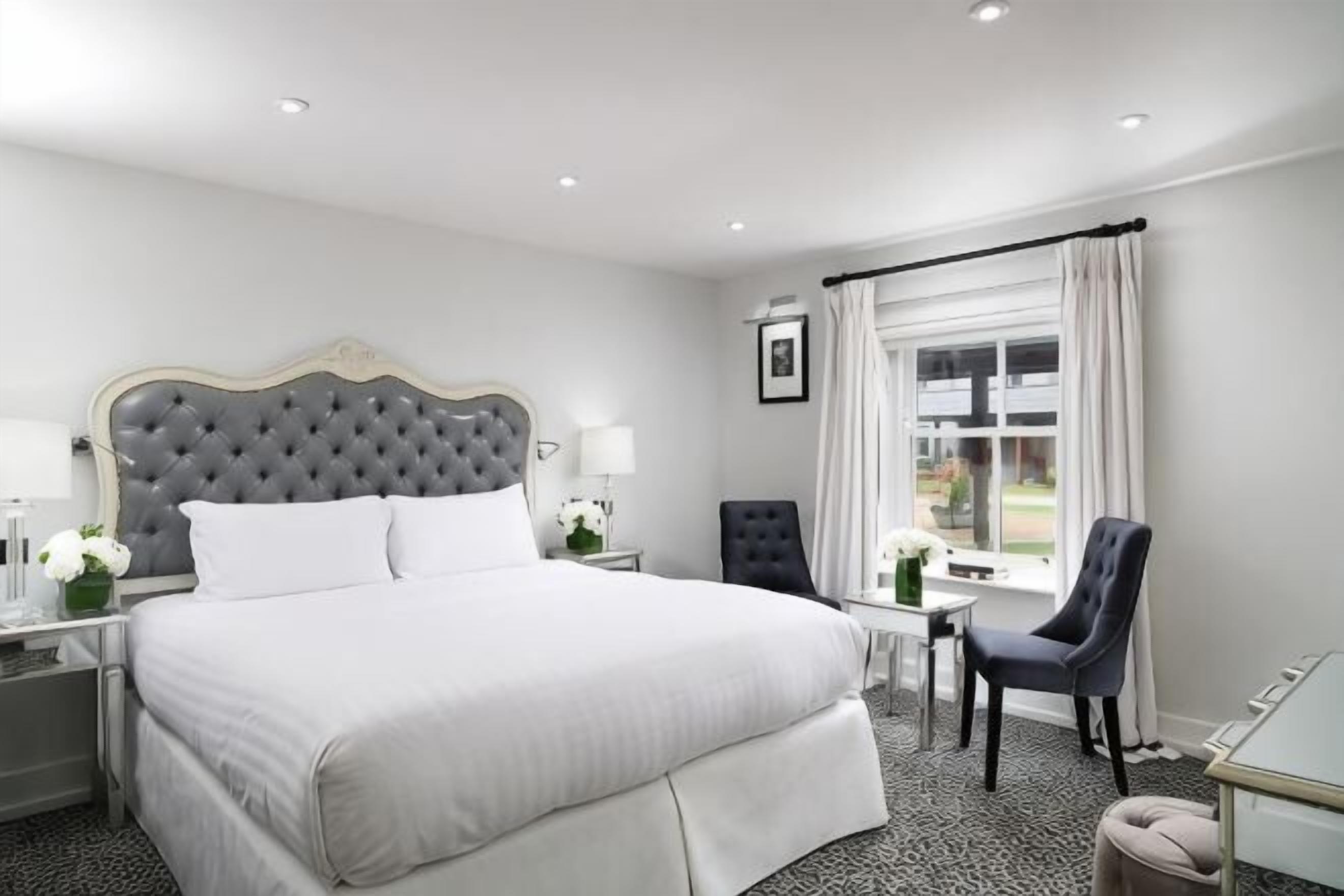 Egyptian cotton sheets, premium bedding, in-room safe
