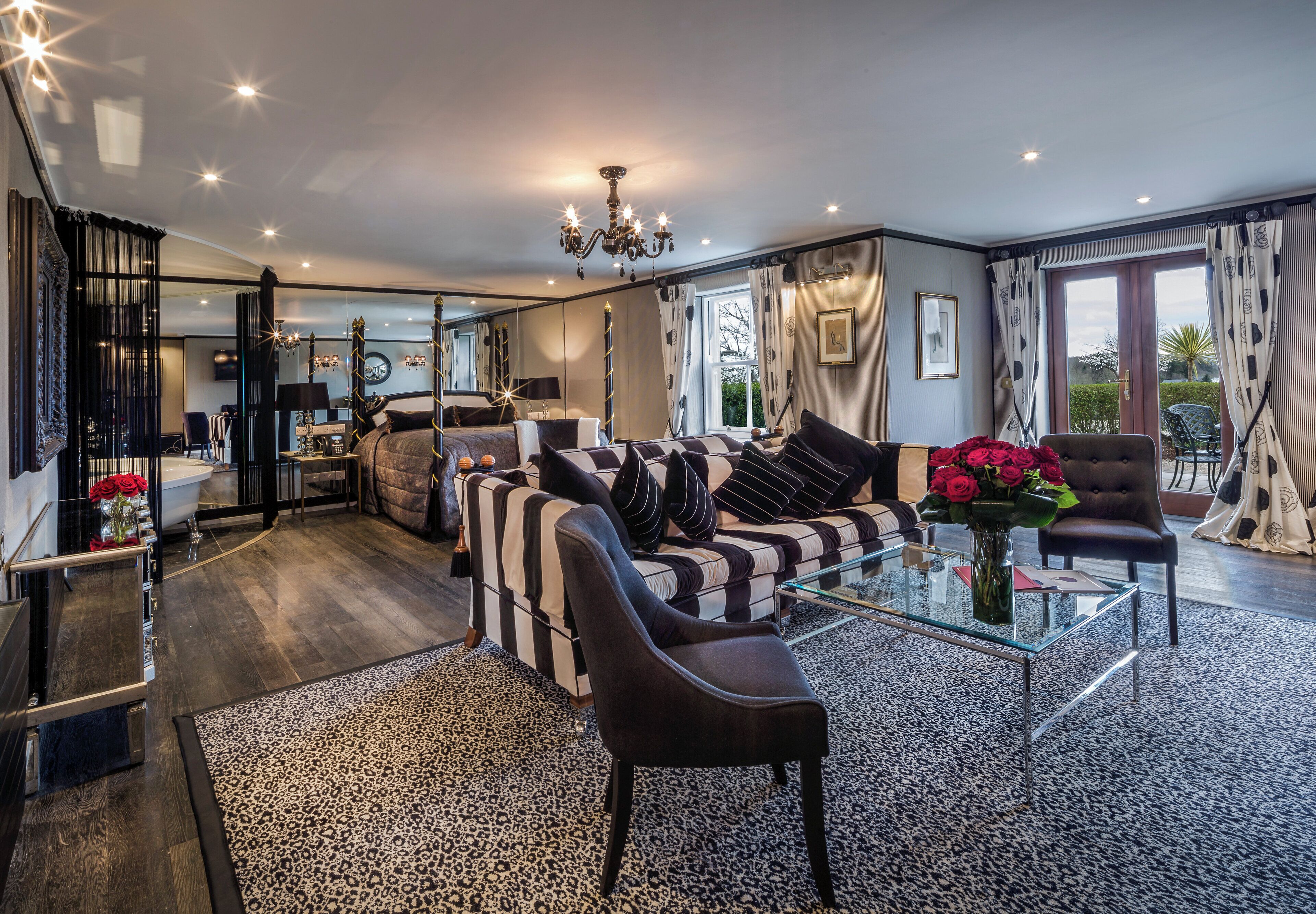 egyptian cotton sheets, premium bedding, in-room safe