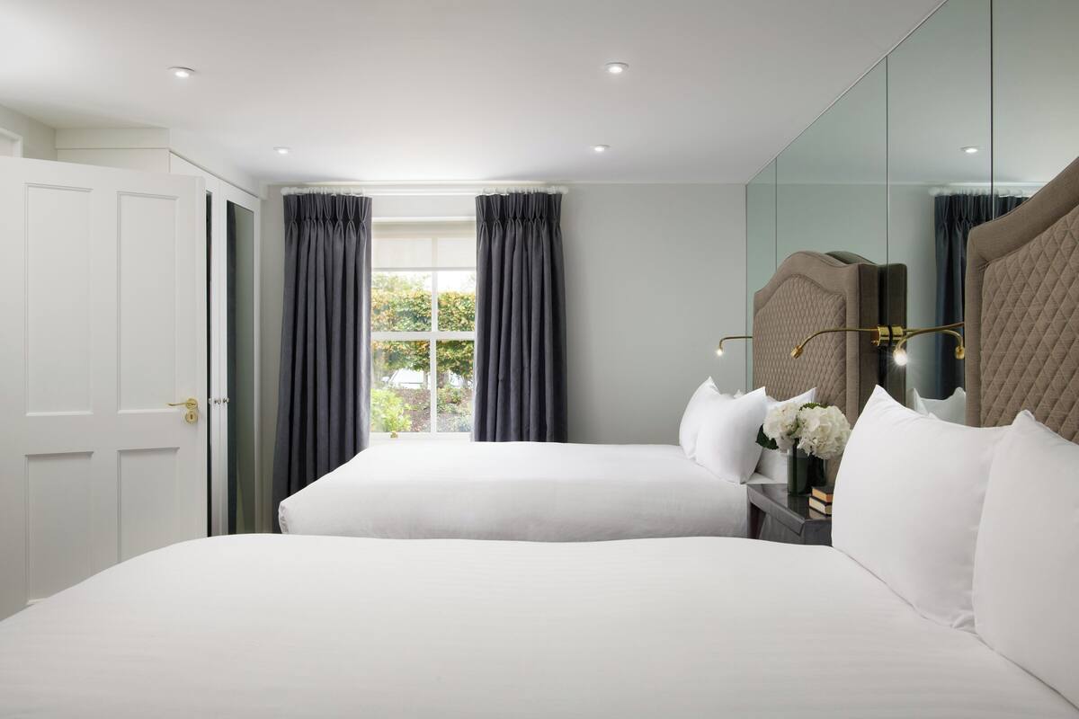 Family Suite | Egyptian cotton sheets, premium bedding, in-room safe, desk