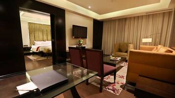Suite | 1 phòng ngủ, minibar, két bảo mật tại phòng