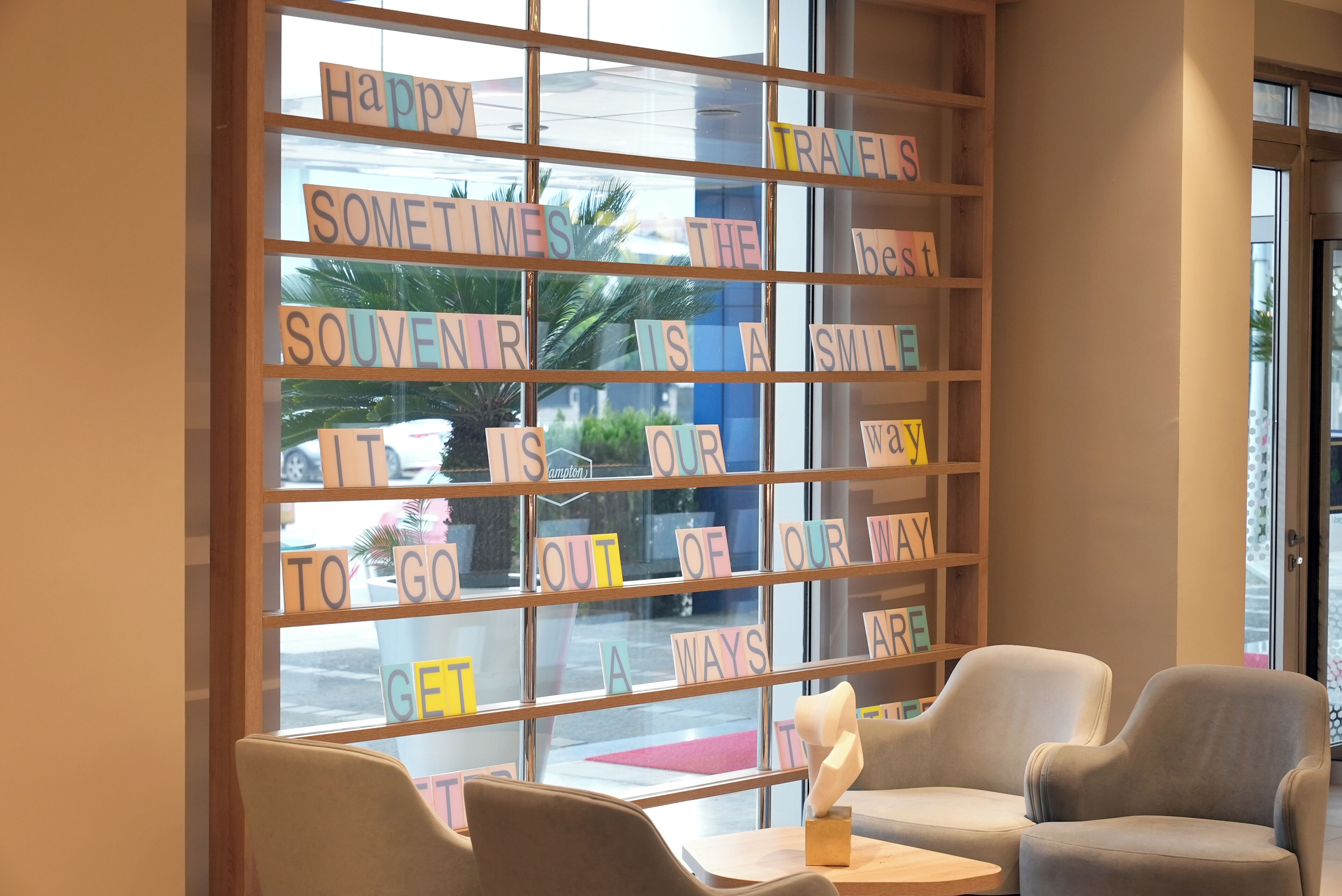 Se sirven desayunos, almuerzos, cenas y cocina internacional 