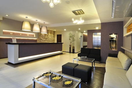 Lobby. Amerian Salta Hotel