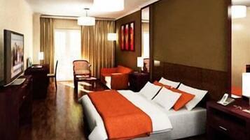 In-room safe, desk, free WiFi, bed sheets