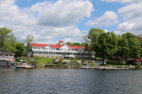 Lake - Viamede Resort (North Kawartha)