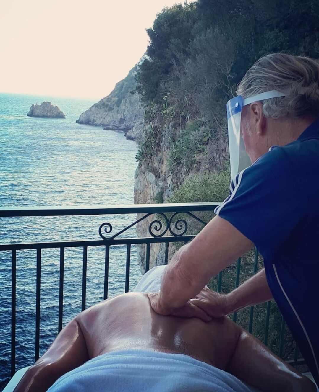 Dịch vụ massage 