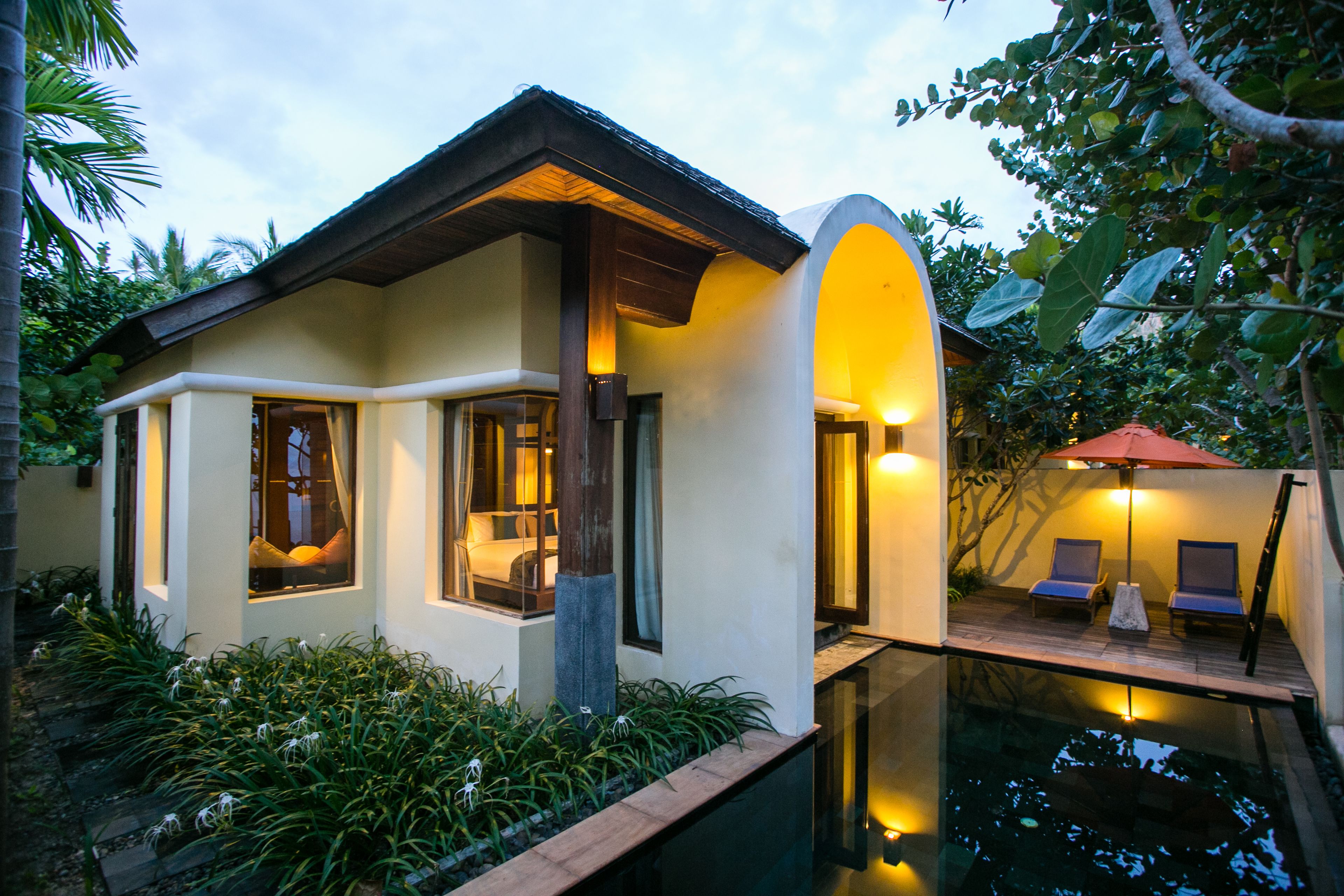 Pool Villa Sea View | ผ้าปูที่นอนฝ้ายอียิปต์, เครื่องนอนระดับพรีเมียม, มินิบาร์