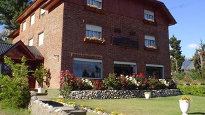 Unclassified image, 3 of 45, button - Nuevo Pinar (Bariloche)