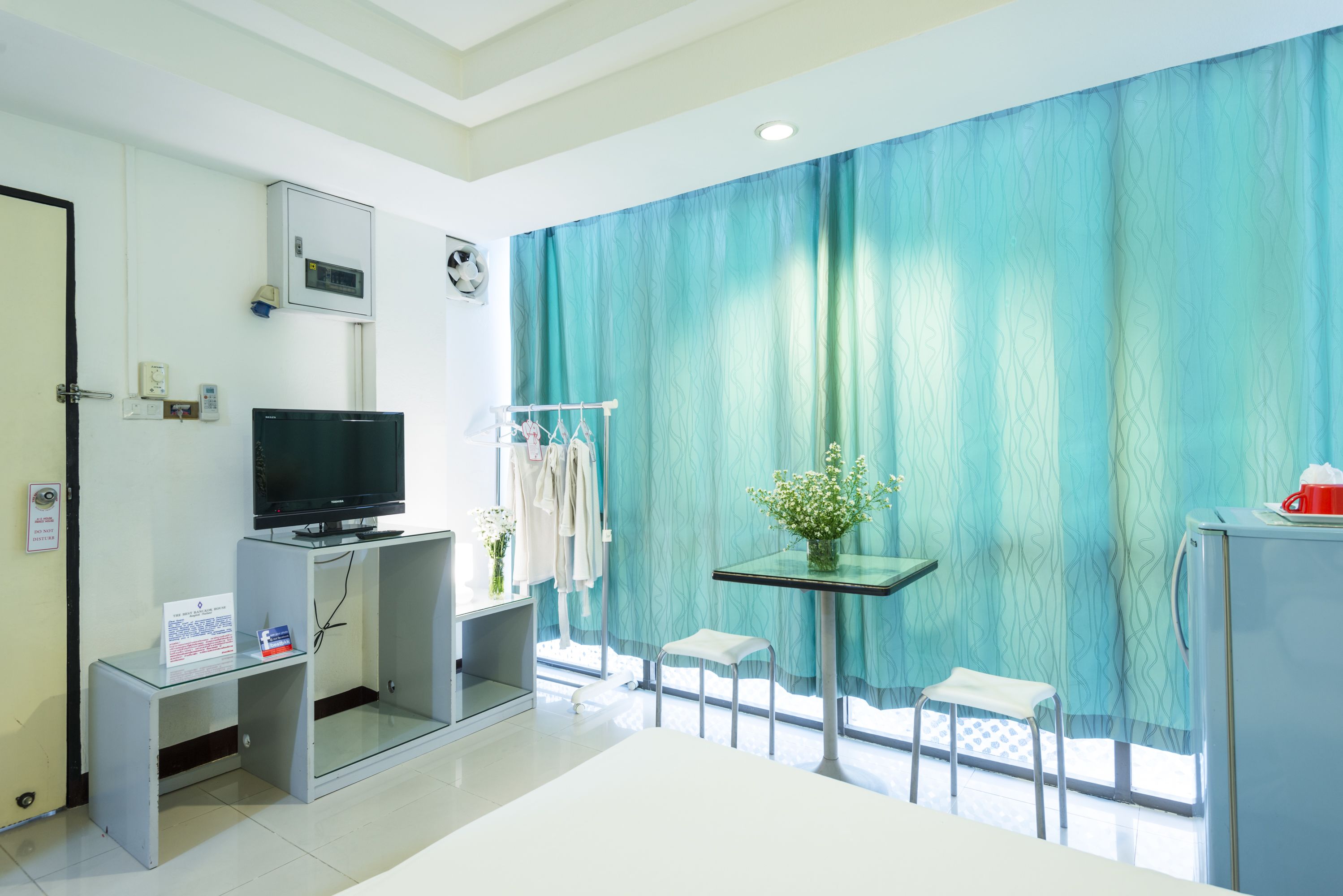 华丽三人房 | 客房服务设施