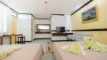 Habitación familiar, varias camas | Camas extra y wifi gratis