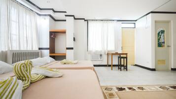 Family Room, Multiple Beds | Rollaway beds, free WiFi