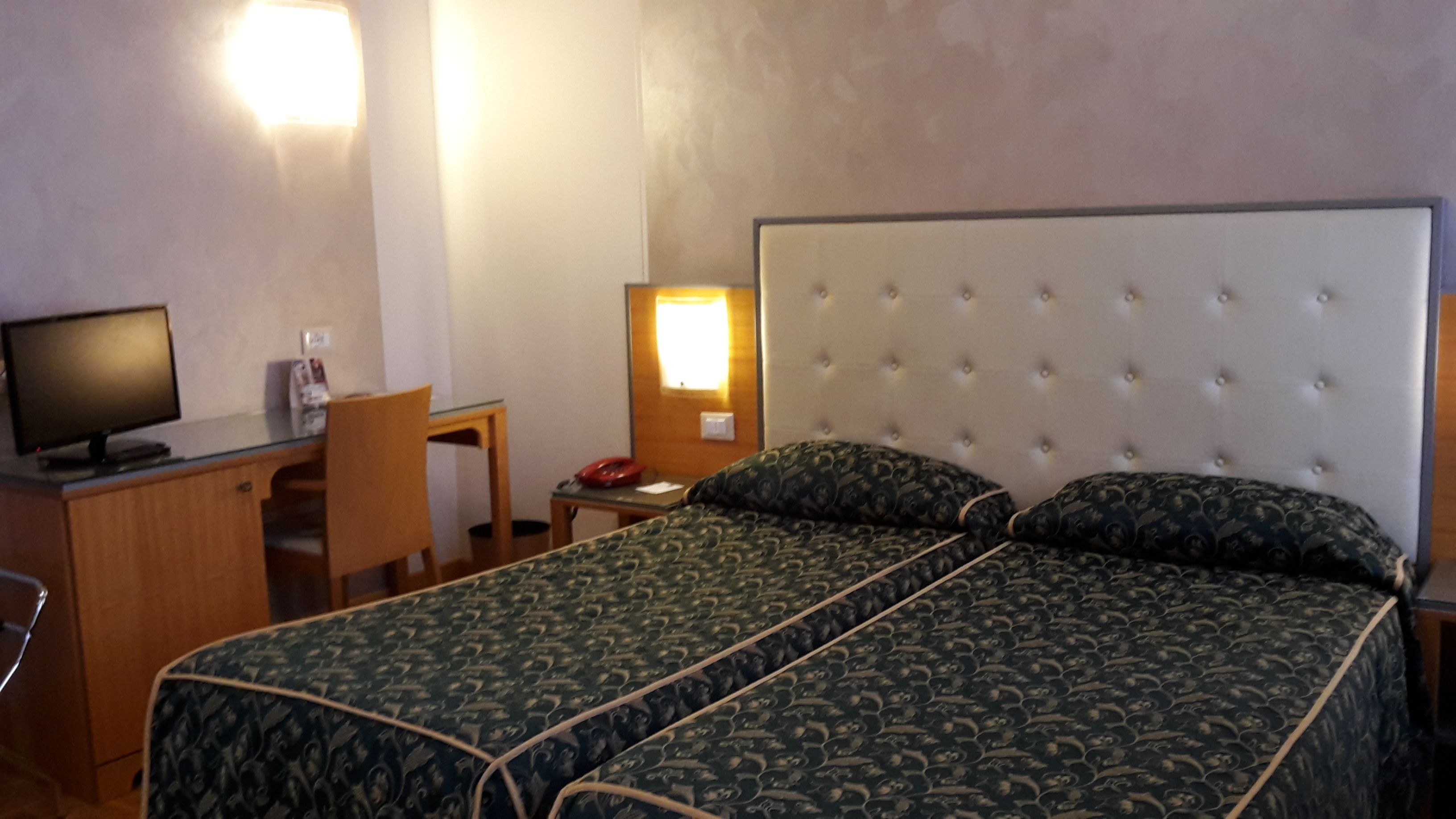 classic twin room | minibar, in-room safe, desk, laptop workspace