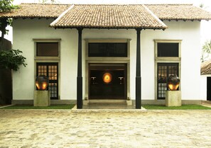 Fachada da propriedade