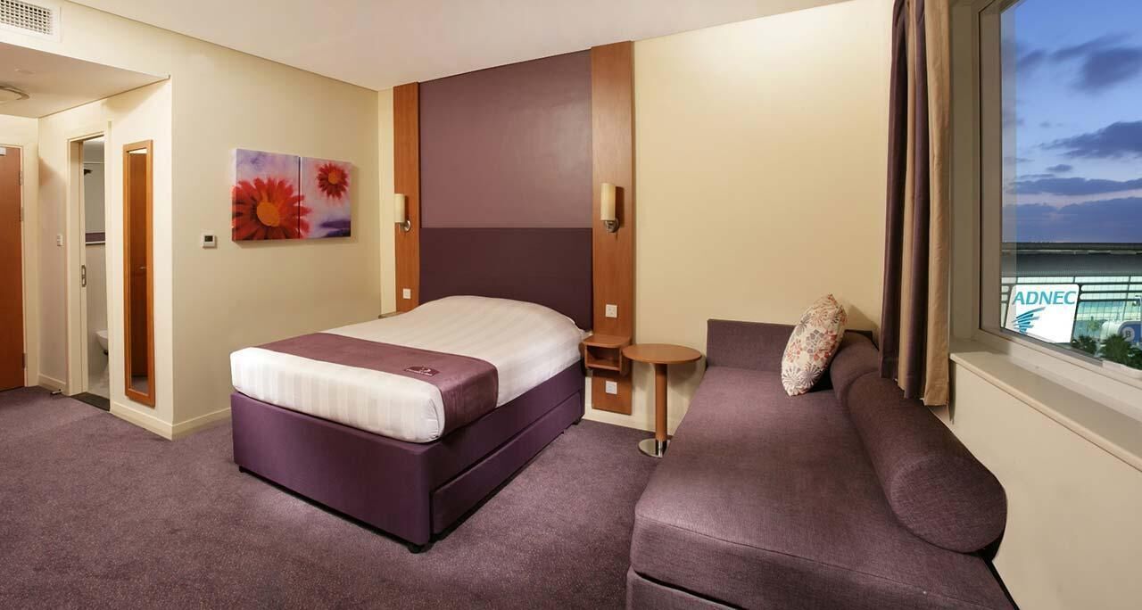 Coffres-forts dans les chambres, bureau, chambres insonorisées