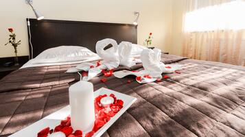 In-room safe, desk, iron/ironing board, rollaway beds