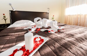 In-room safe, desk, iron/ironing board, rollaway beds