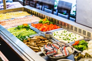Daily buffet breakfast for a fee