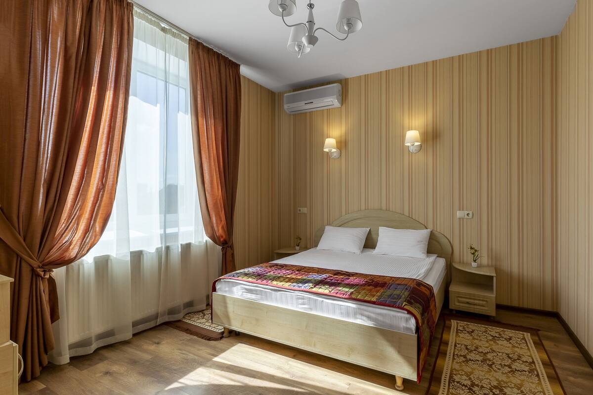 Suite | Minibar, Schreibtisch, Bügeleisen/Bügelbrett, kostenloses WLAN