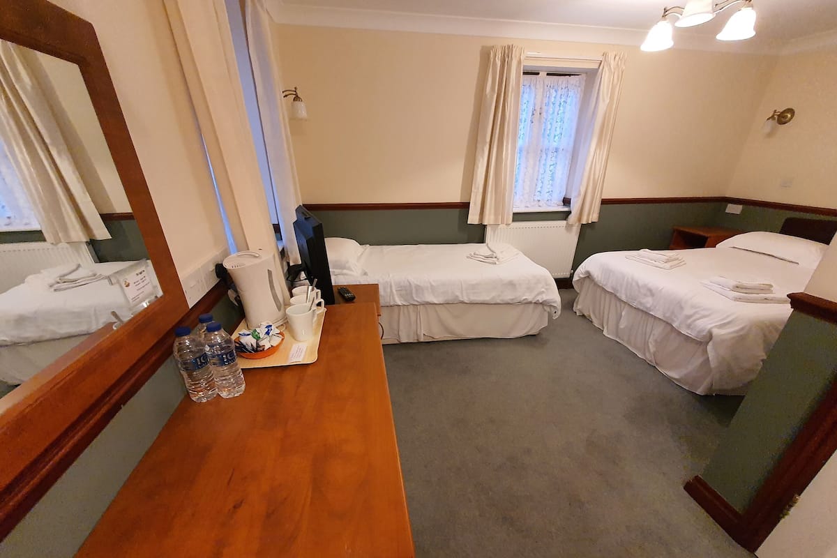 Suite, bagno in camera ((3 Persons)) | 1 camera, Wi-Fi gratuito