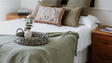 Quarto casal, suíte | 1 quarto, Wi-Fi de cortesia