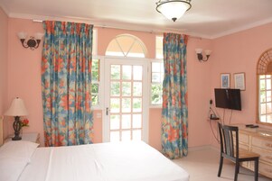 Deluxe kamer, 1 queensize bed | 1 slaapkamer, luxe beddengoed, een strijkplank/strijkijzer, gratis wifi