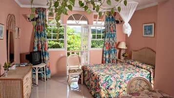 Deluxe Room, 1 Queen Bed | 1 bedroom, premium bedding, iron/ironing board, free WiFi