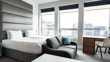 Twin Studio, 2 Single Beds, Sofa Bed, Kitchenette | Pillow-top beds, in-room safe, desk, blackout curtains