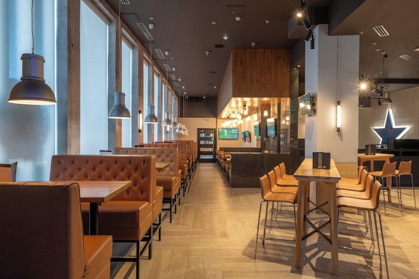 Café da manhã, almoço e jantar; culinária fusion