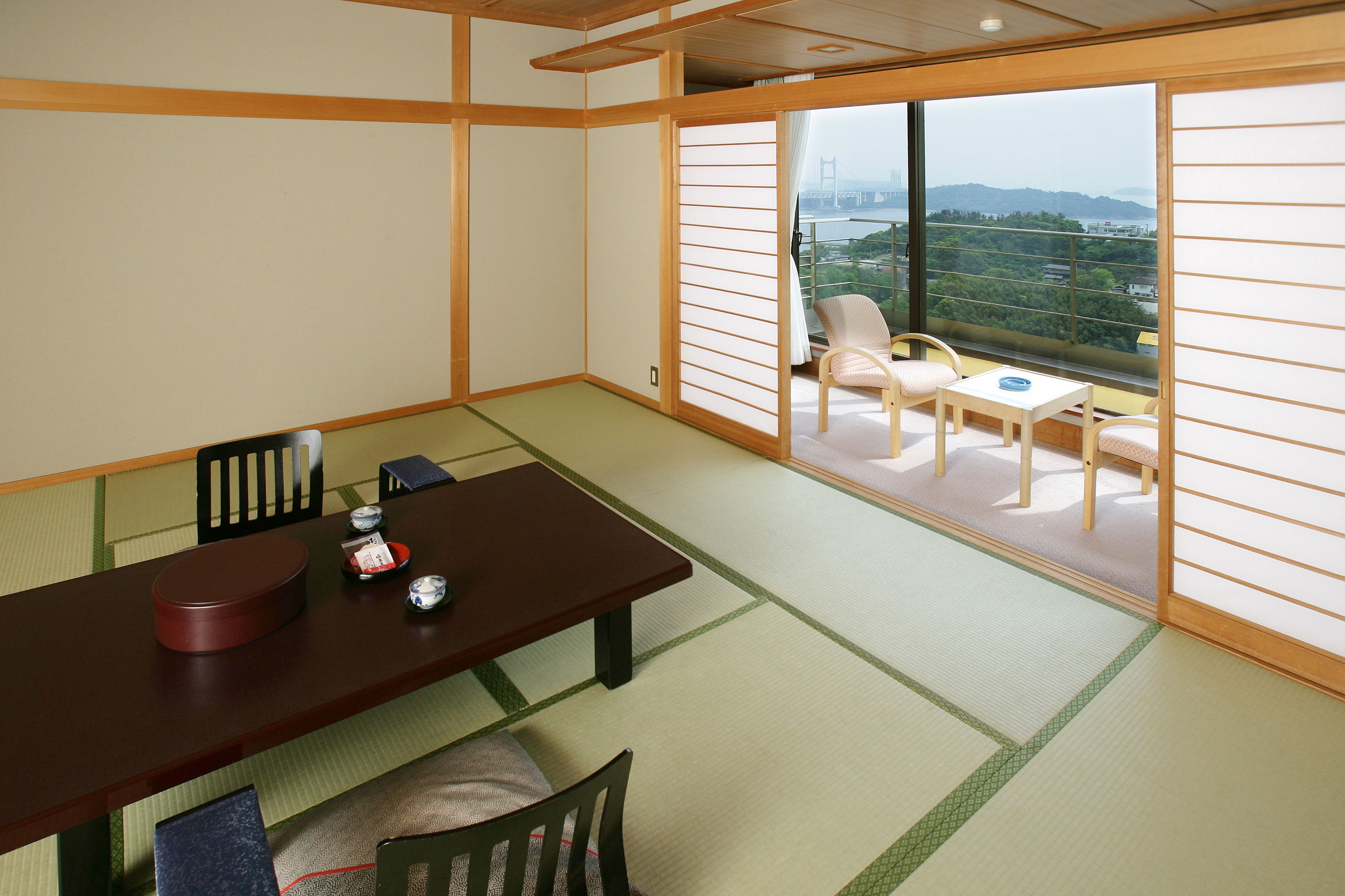 in-room safe, blackout curtains, free wifi, bed sheets