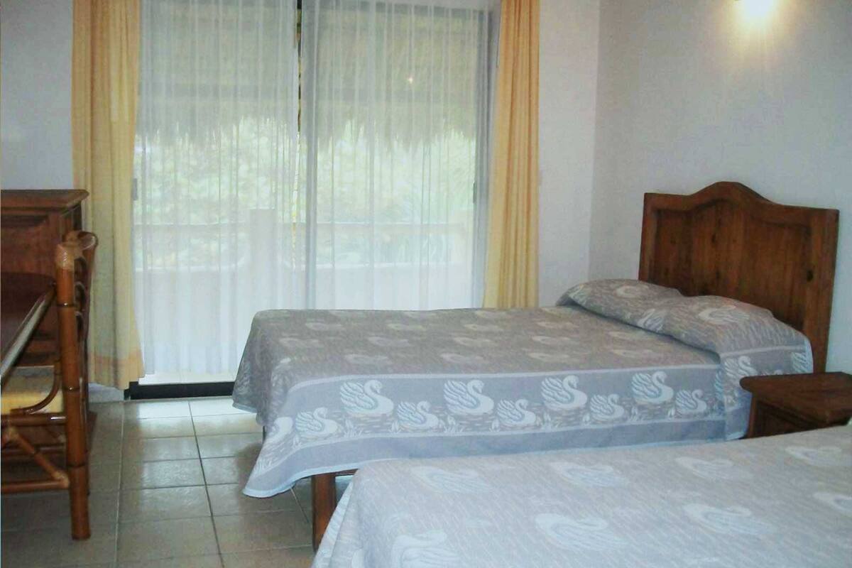Basic Room, Garden View | Individually furnished