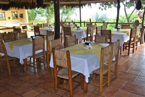 Daily full breakfast (MXN 160 per person)