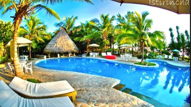 2 outdoor pools, pool umbrellas - Hotel Istirinchá (Nautla)
