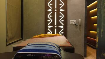 Couples treatment room(s), body treatments, aromatherapy