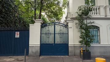 EntrĂ©e de lâhĂ©bergement