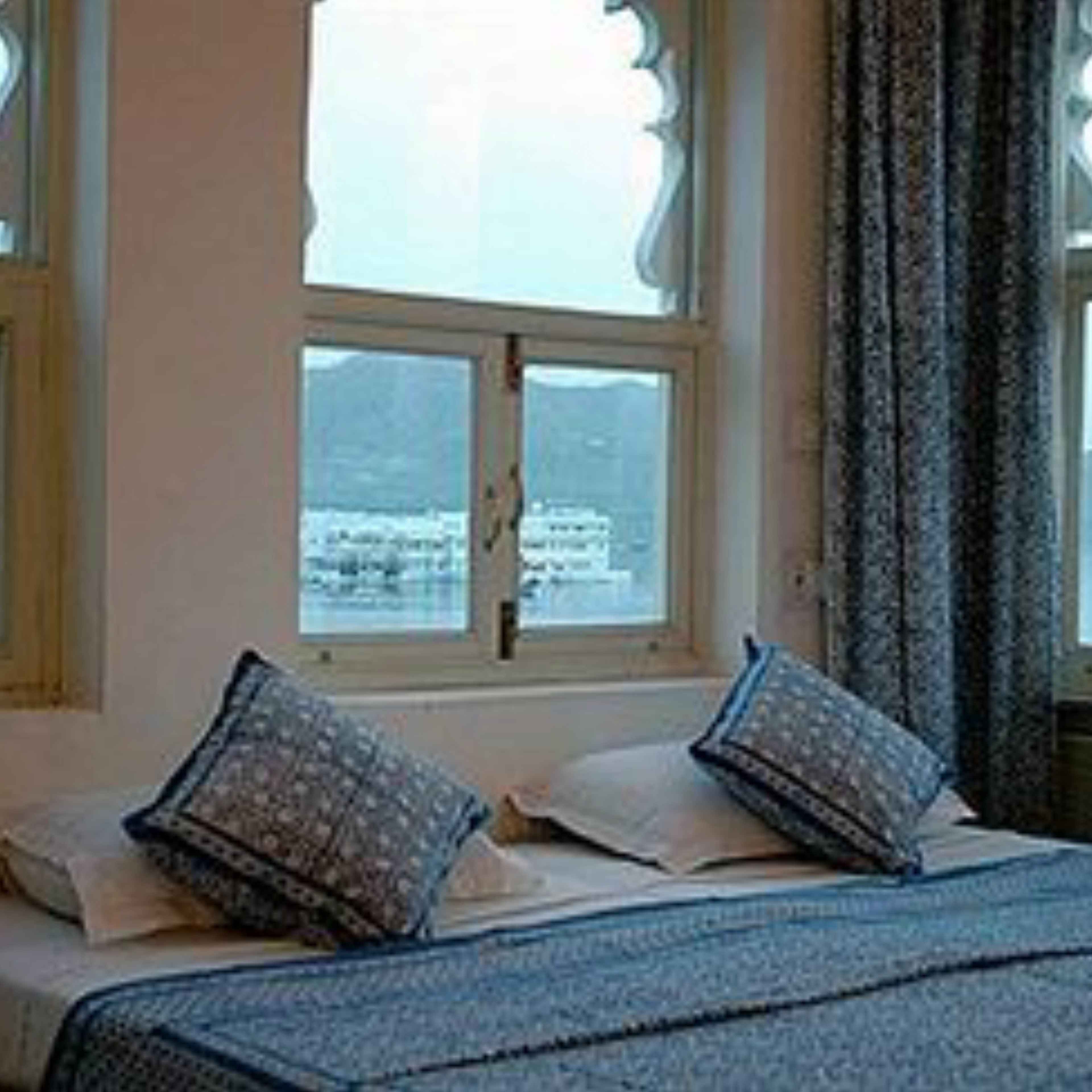 standard room | in-room safe, rollaway beds, free wifi, bed sheets