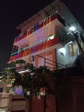 Façade de l’hébergement