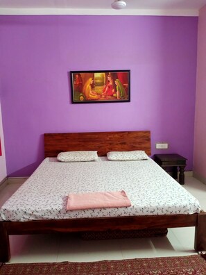 Premium bedding, Select Comfort beds, desk, laptop workspace