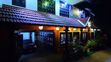 Ngoại thất