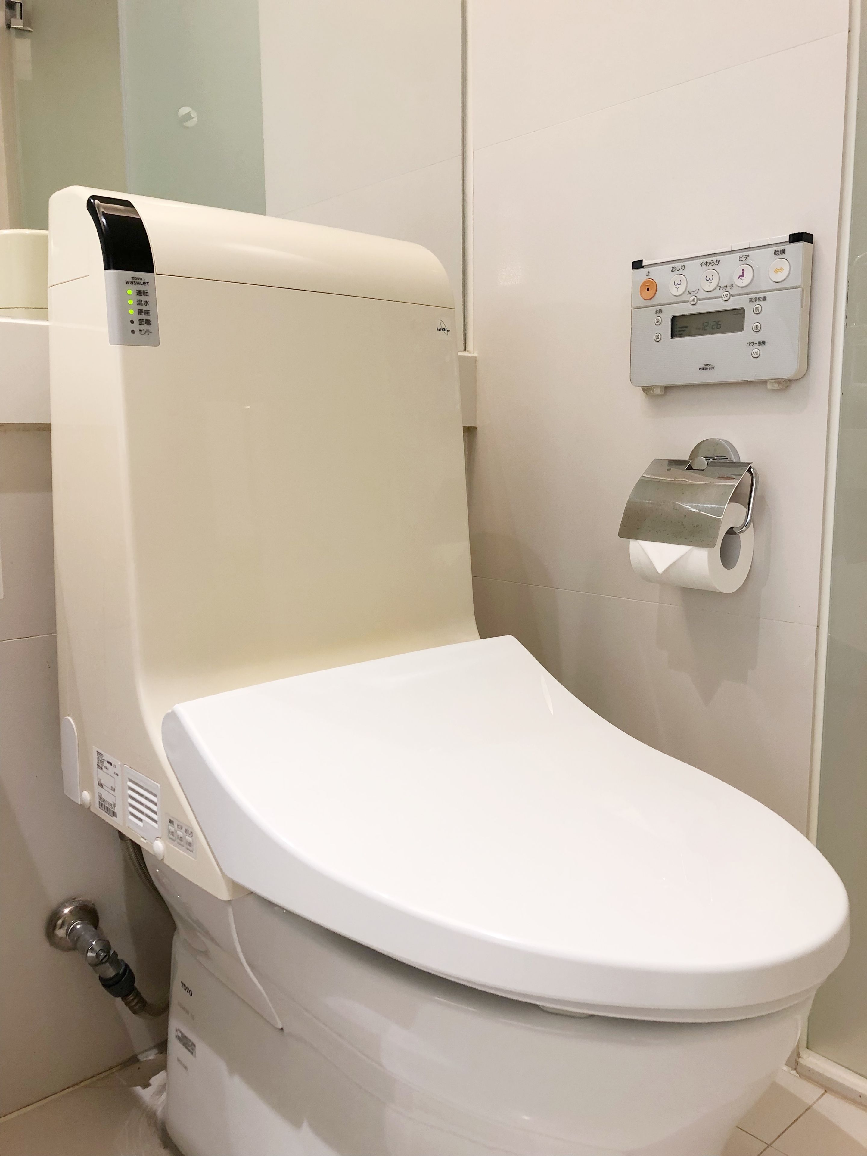 premium bedding, down duvets, free minibar, in-room safe