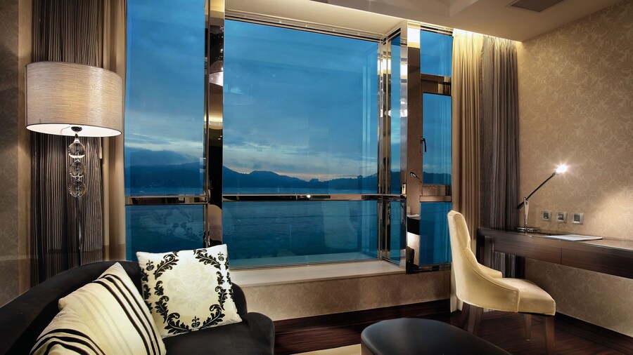 The Crystal Resort Sun Moon Lake