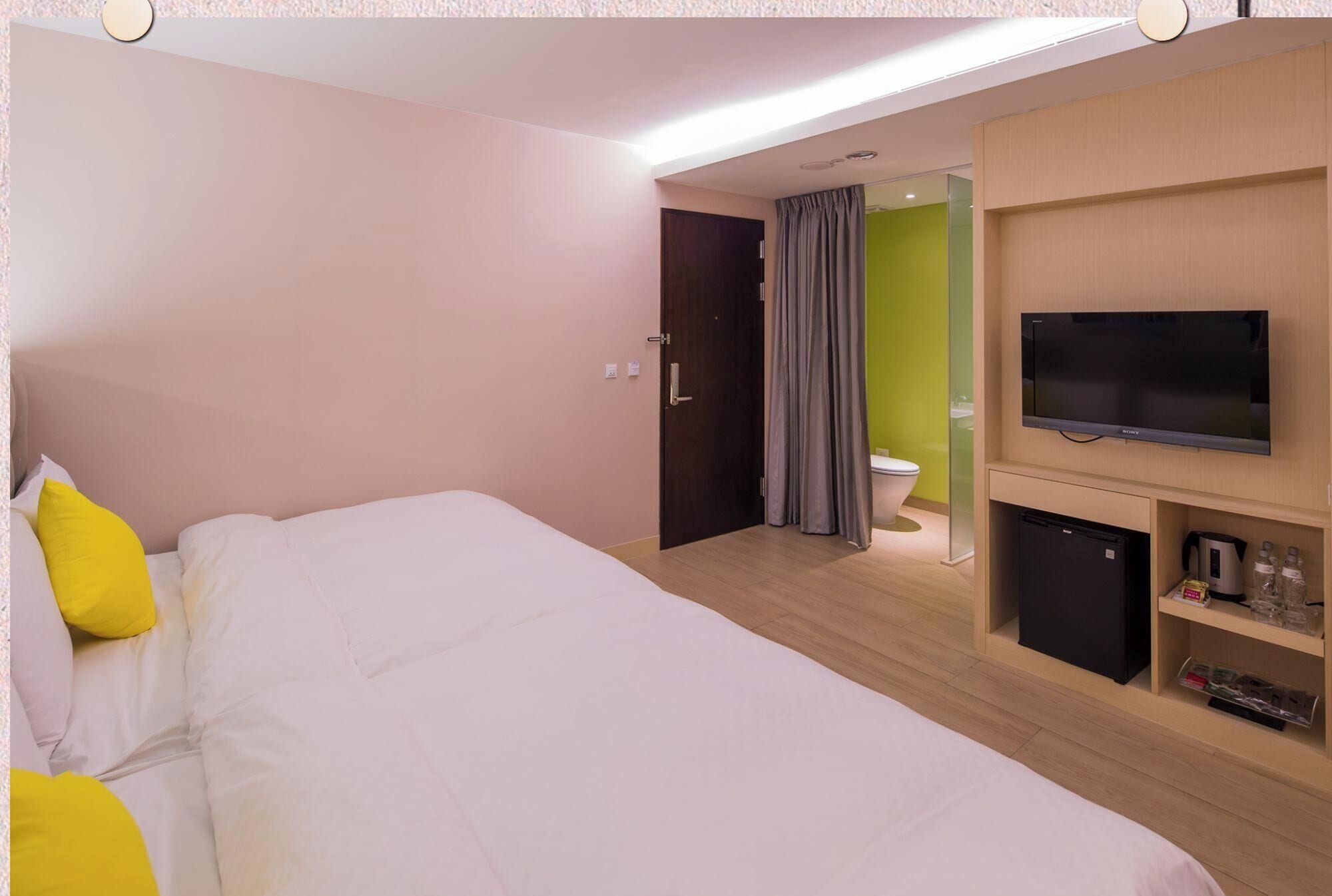 Basic-Vierbettzimmer, 2 Doppelbetten | Hochwertige Bettwaren, Daunenbettdecken, Zimmersafe