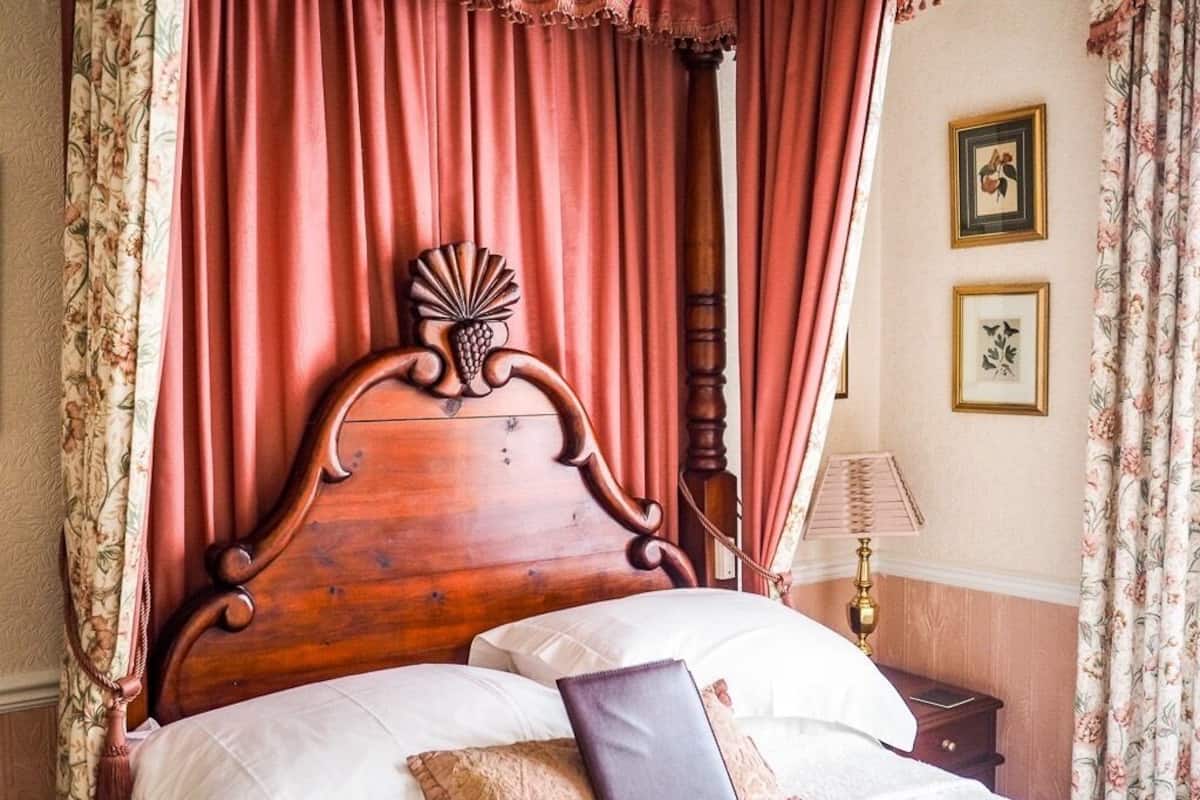 Sistema de insonorización, wifi gratis y ropa de cama